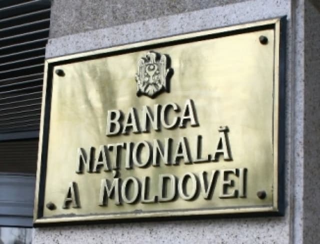 BNM a ieşit pe piaţa valutară, devenind cumpărător de valută