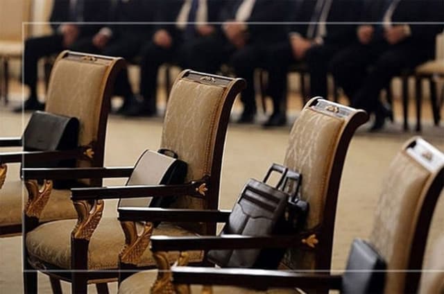 Funcționarii publici: noi drepturi și obligații