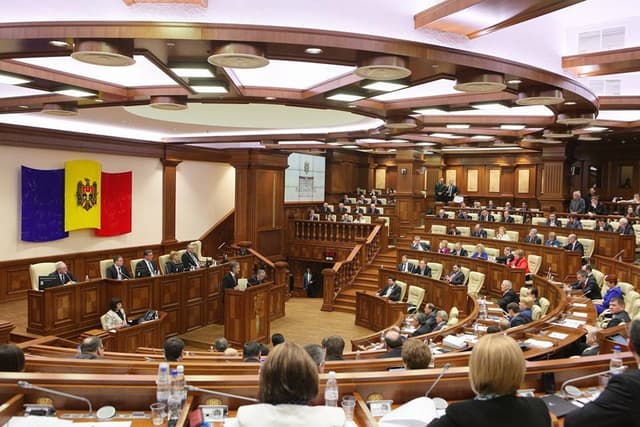 Proiectul bugetului de stat pentru 2017, a trecut prima lectură în Parlament