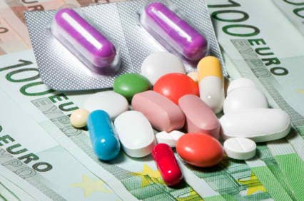 România: Medici, acuzaţi că primeau mită în schimbul reţetelor