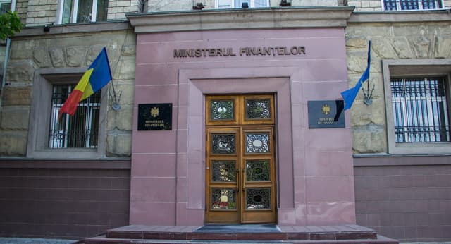 Ministerul Finanțelor a solicitat băncilor comerciale amânarea plăților la credite