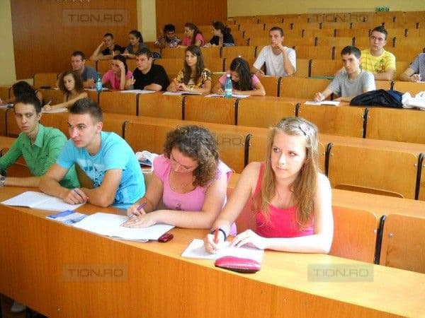 Activitatea instituţiilor de învăţămînt primar şi secundar general, la începutul anului de studii 2014/15