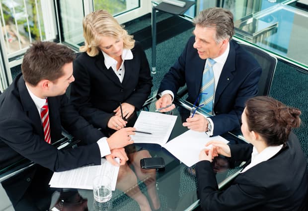 În susținerea tinerilor antreprenori