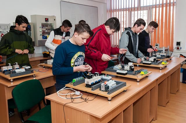 Învățământul dual va fi legalizat