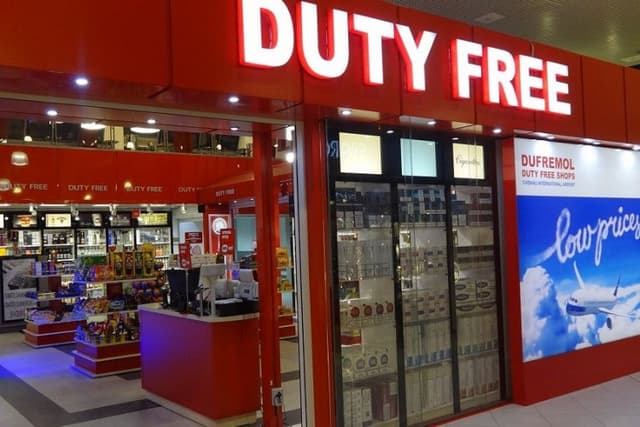 Magazinele duty–free vor rămâne doar în Aeroport