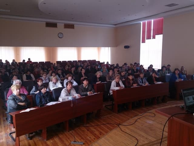 Colaboratorii Î.S. „Fiscservinform” au desfăşurat seminare pentru contribuabilii din oraşele Cahul, Orhei și Făleşti privind utilizarea serviciului electronic „Comanda on-line”, prezentarea extinderii revistei „Monitorul fiscal „FISC.md” în format electronic şi unele aspecte privind abonarea la revista pentru anul 2014.