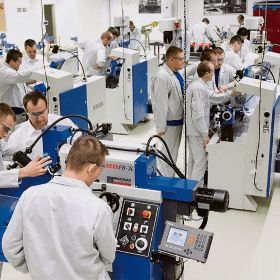 Studiile profesionale ale angajaților, acordarea burselor private, organizarea instruirii ucenicilor (învățământ dual): consecințe fiscale