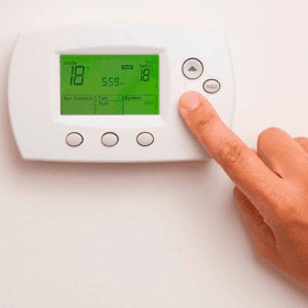 Consumatorii debranșați de la sistemul de încălzire pot fi obligați să asigure temperatura în apartamente de cel puţin +18 grade