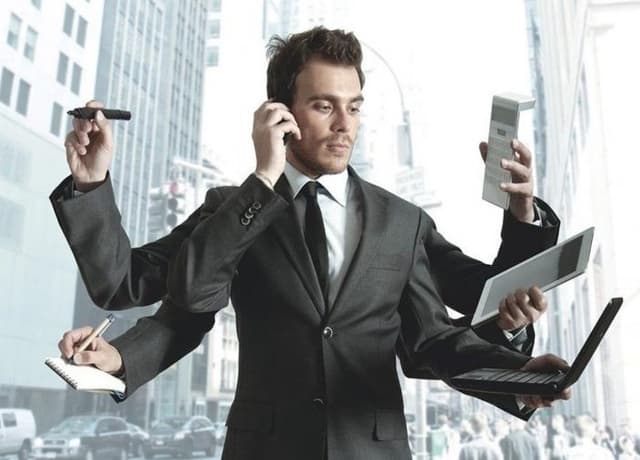 Declararea în IPC 18 a perioadelor de incapacitate temporară de muncă în cazul angajaţilor prin cumul