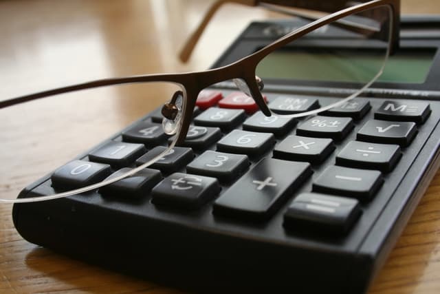 Proiectul hotărîrii Guvernului cu privire la aprobarea Metodologiei de planificare a controalelor privind corectitudinea stabilirii, calculării şi achitării indemnizaţiilor pentru incapacitatea temporară de muncă de către plătitorii contribuţiilor la bugetul asigurărilor sociale de stat şi plăţii prestaţiilor sociale de către prestatorii de servicii de plată în baza criteriilor de risc.