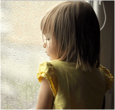 Au fost majorate indemnizațiile pentru copiii orfani și copiii aflați în plasament alternativ