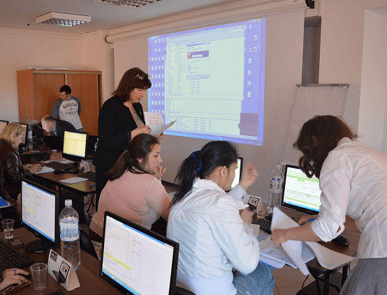 Instituţiile medico-sanitare pot completa on-line rapoartele privind executarea veniturilor şi cheltuielilor din fondurile AOAM