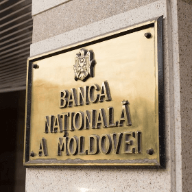 BNM modifică normele privind exportul şi importul de numerar