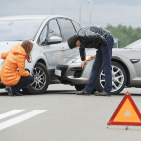 Constatarea amiabilă de accident rutier: procedură, avantaje și limitări