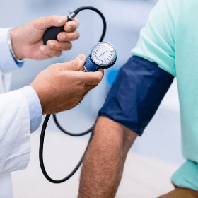 Examenele medicale la angajare și examenele periodice: cine va suporta cheltuielile