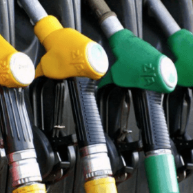 Guvernul a aprobat modalitatea de repartizare a subvențiilor complementare pentru acciza la motorină