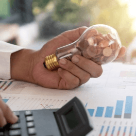 ANRE a redus prețurile și tarifele reglementate pentru energia electrică