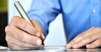 Registrul de reclamaţii nu va mai fi obligatoriu pentru comercianți