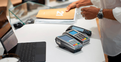 Должен ли экономический агент применить контрольно-кассовое оборудование при приеме аванса и прием оплаты согласно меню?