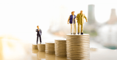 Persoanele cu un stagiu de cotizare de cel puțin 40 de ani vor beneficia de o pensie minimă de 3300 lei 