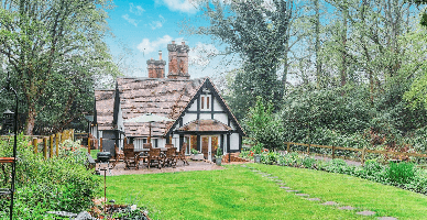 Sunt în drept persoanele de vârstă pensionară să beneficieze de scutire de plata impozitului pe bunurile imobiliare pentru căsuţele de vacanţă?