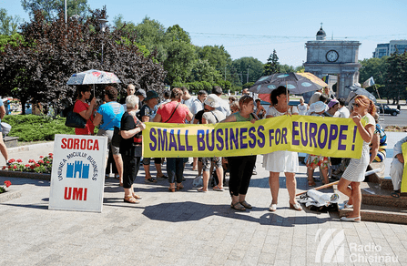 Ministrul Economiei s-a întâlnit cu protestatarii din cadrul Asociației Micului Business