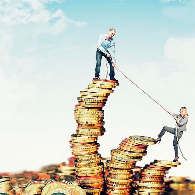 CNPF propune plafonarea costurilor creditelor nebancare